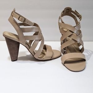 Vince Camuto Strappy NIB Heels Tan Nude size 7